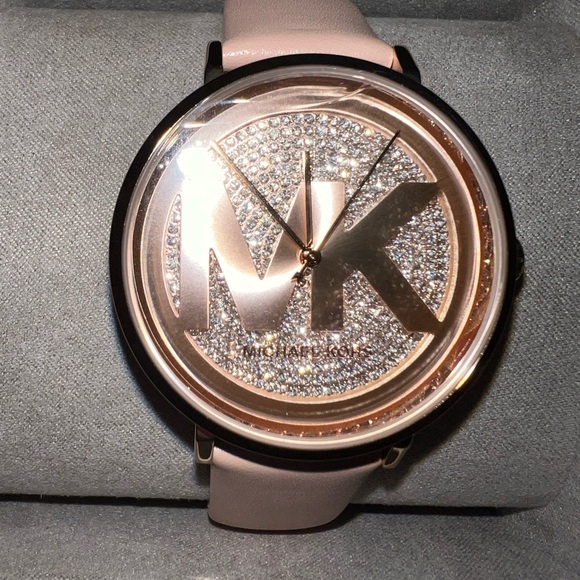 Michaels Kors watch - Picture 4 of 4